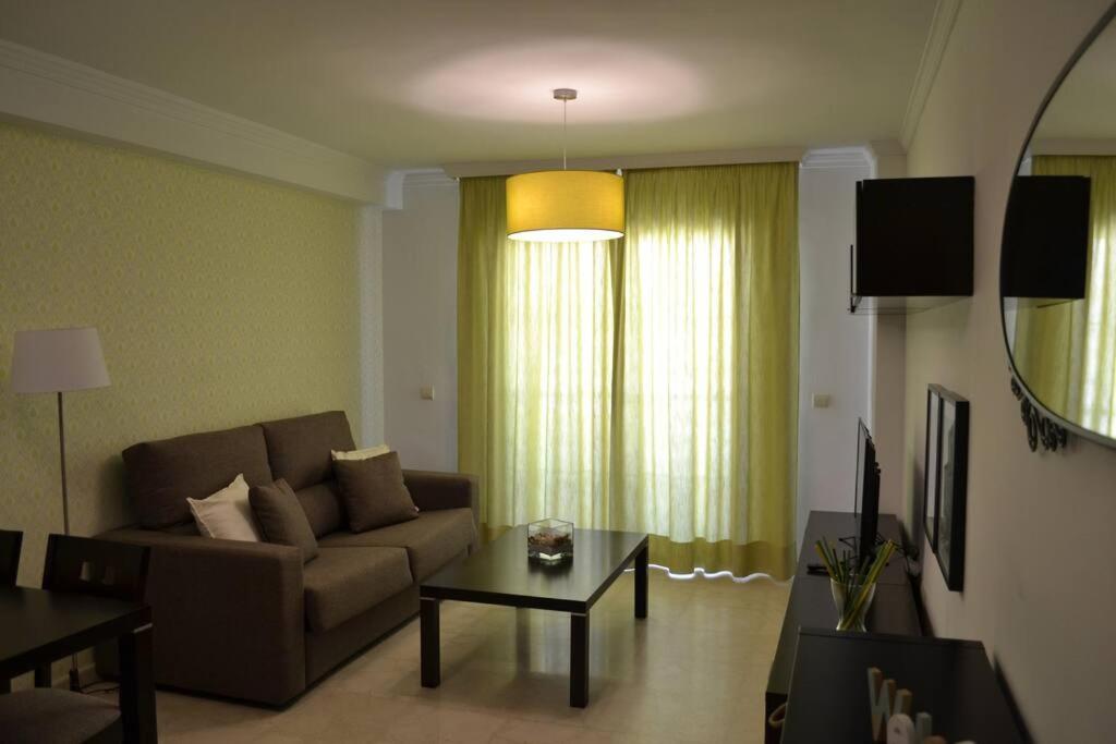 Precioso Apartamento En Primera Linea De Playa En Калета-де-Велес Екстер'єр фото
