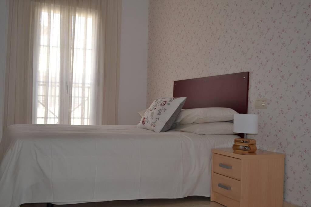 Precioso Apartamento En Primera Linea De Playa En Калета-де-Велес Екстер'єр фото