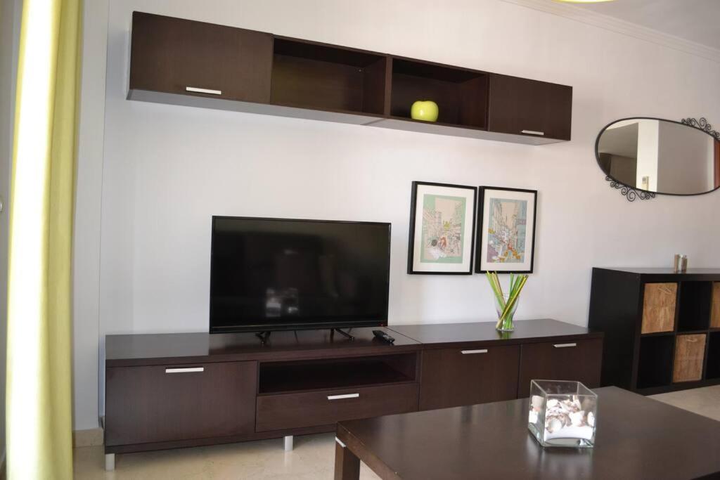 Precioso Apartamento En Primera Linea De Playa En Калета-де-Велес Екстер'єр фото